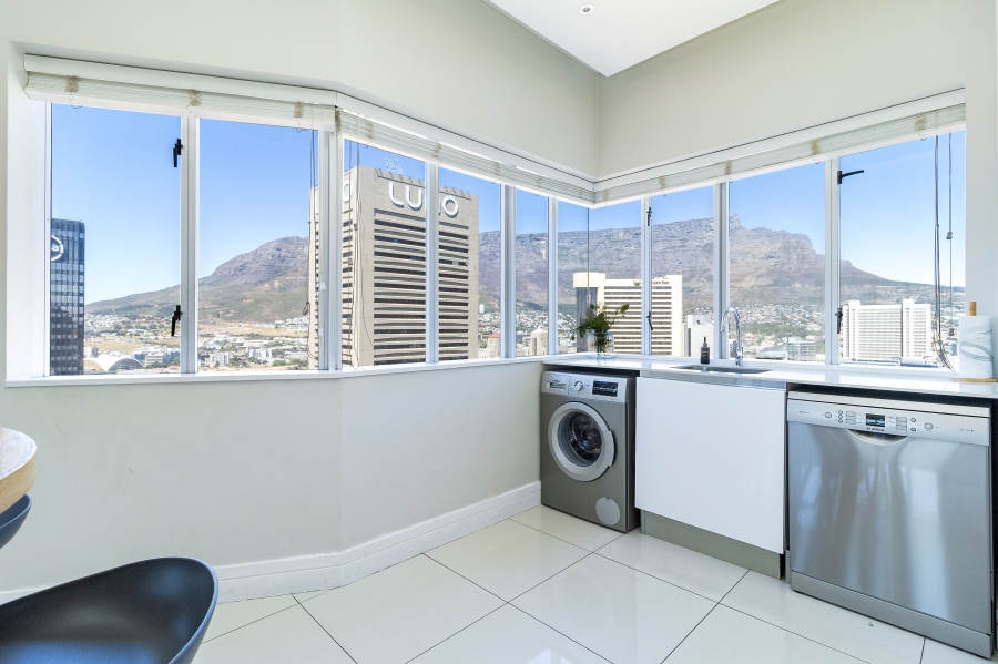 2 Bedroom Property for Sale in Cape Town City Centre Western Cape